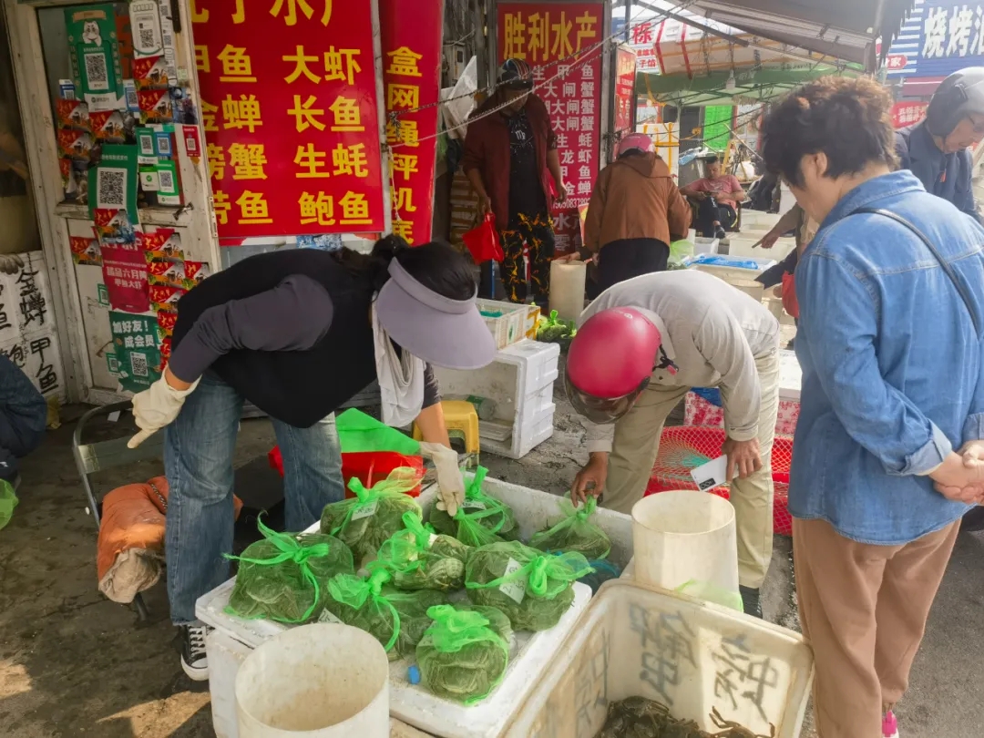 秋意浓，蟹黄肥，重阳品蟹正当时